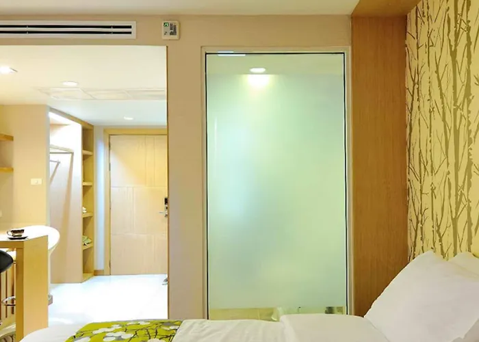 Nantra Retreat And 酒店 曼谷