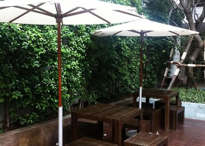 Nantra Retreat And 酒店 3*